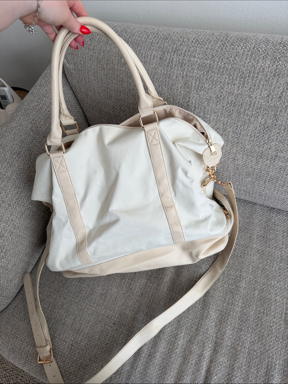 Weekender Duffle Bag - Picture 2 of 11